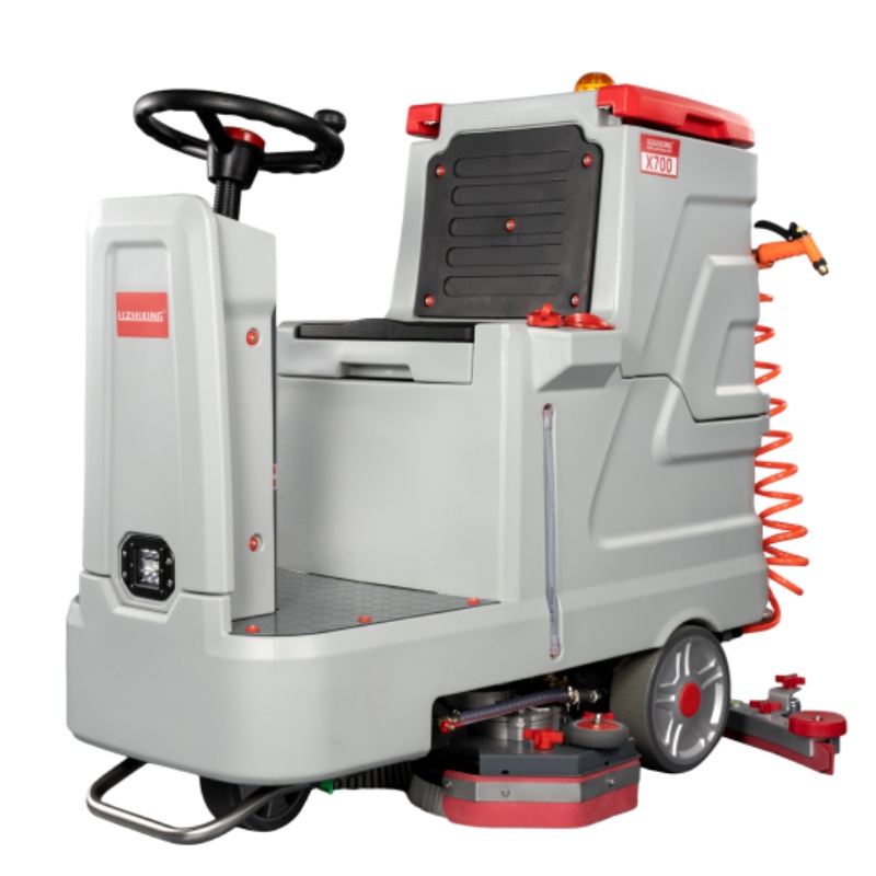 内江坦洁全自动驾驶式洗地机X700